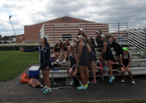 Girls’ tennis encounters new players, strategies