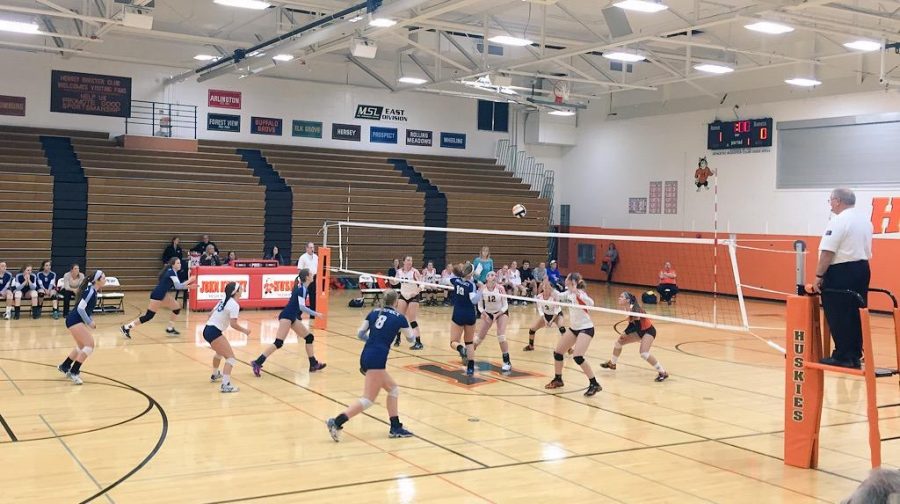 Girls’ volleyball loses tight match at Hersey