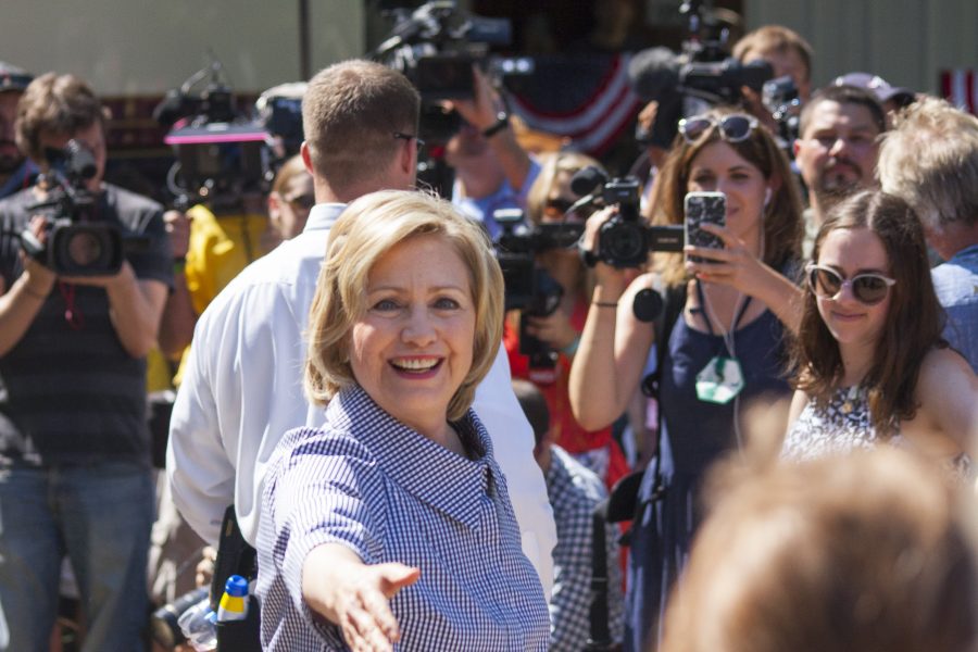 Hillary_Clinton_arrived_at_the_State_Fair_in_August_2015