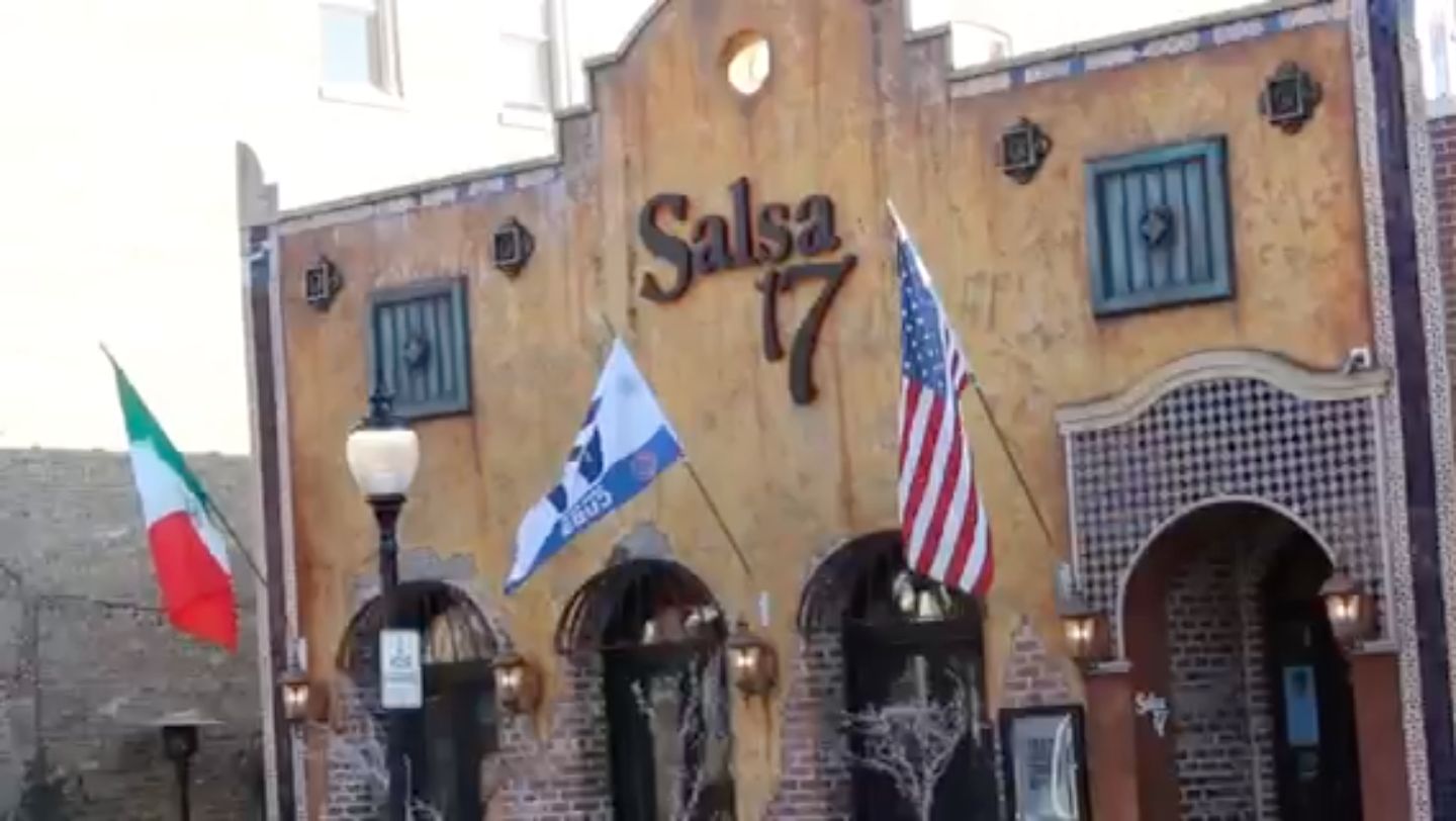 Community embraces Cubs' World Series spirit