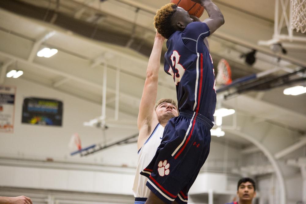 Photo album: boys' basketball game 1/10
