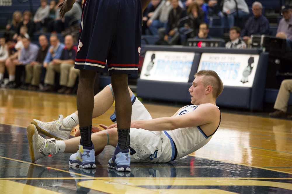 Photo album: boys' basketball game 1/10
