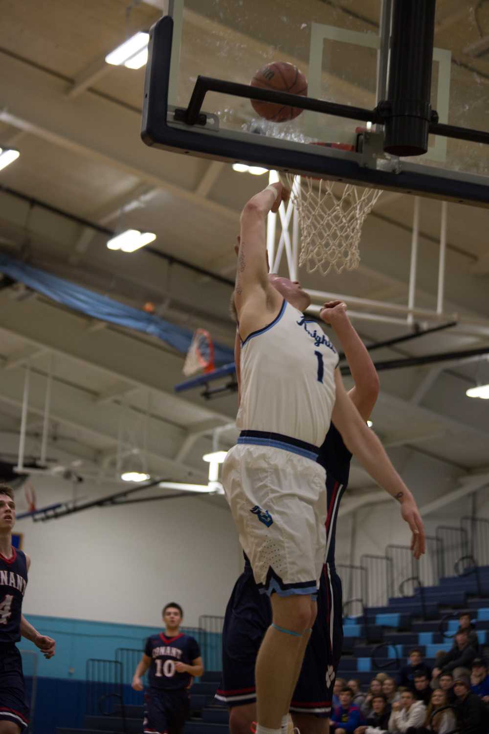 Photo album: boys' basketball game 1/10