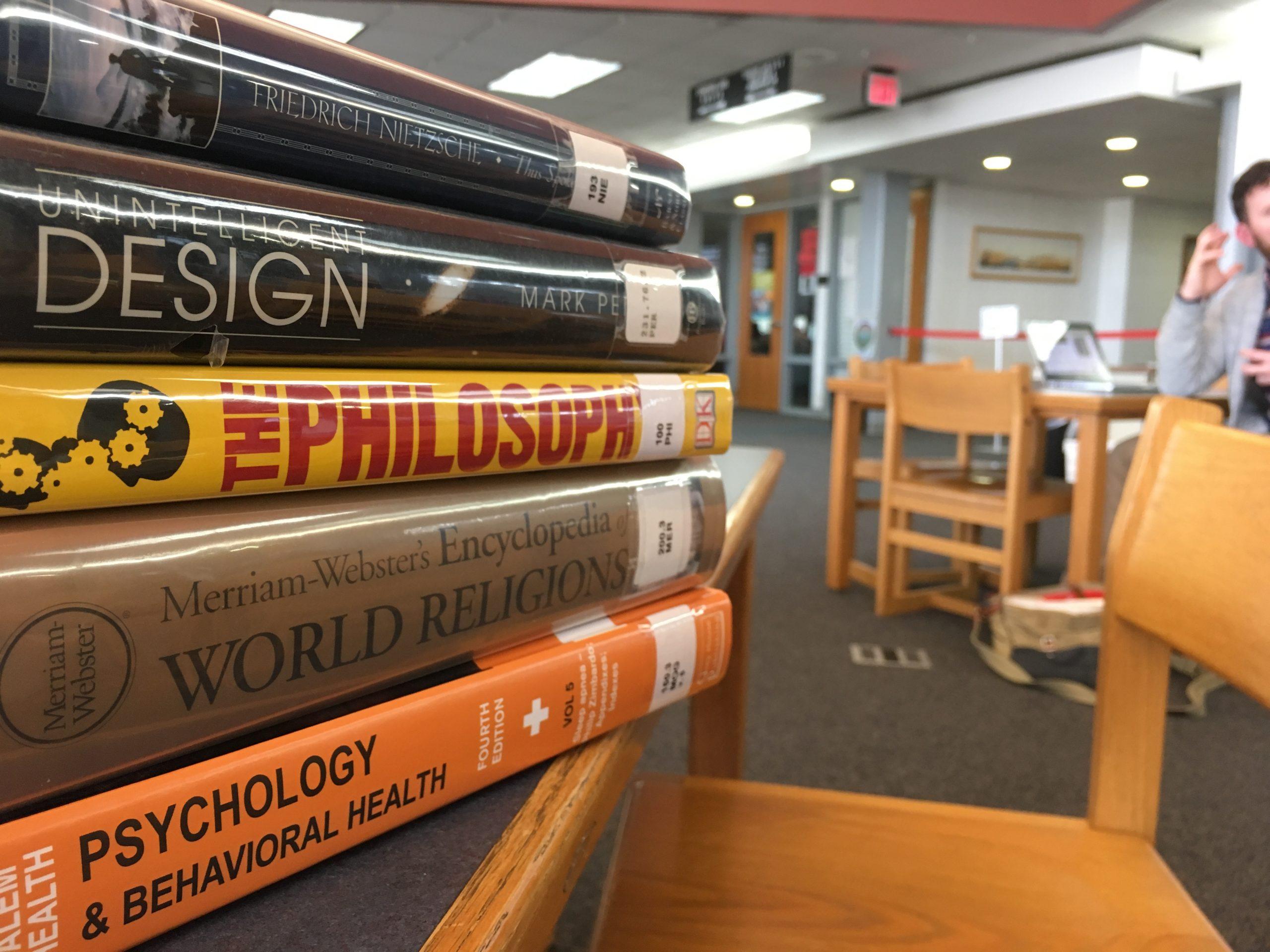 New class introduces students to philosophy