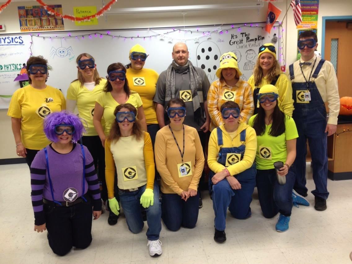 Students, teachers experiment with Halloween costumes