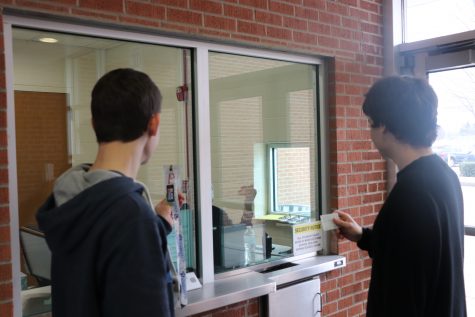 Administration changes lunch policy for second semester