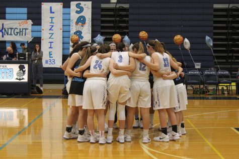 Girls' Basketball defeats Elk Grove