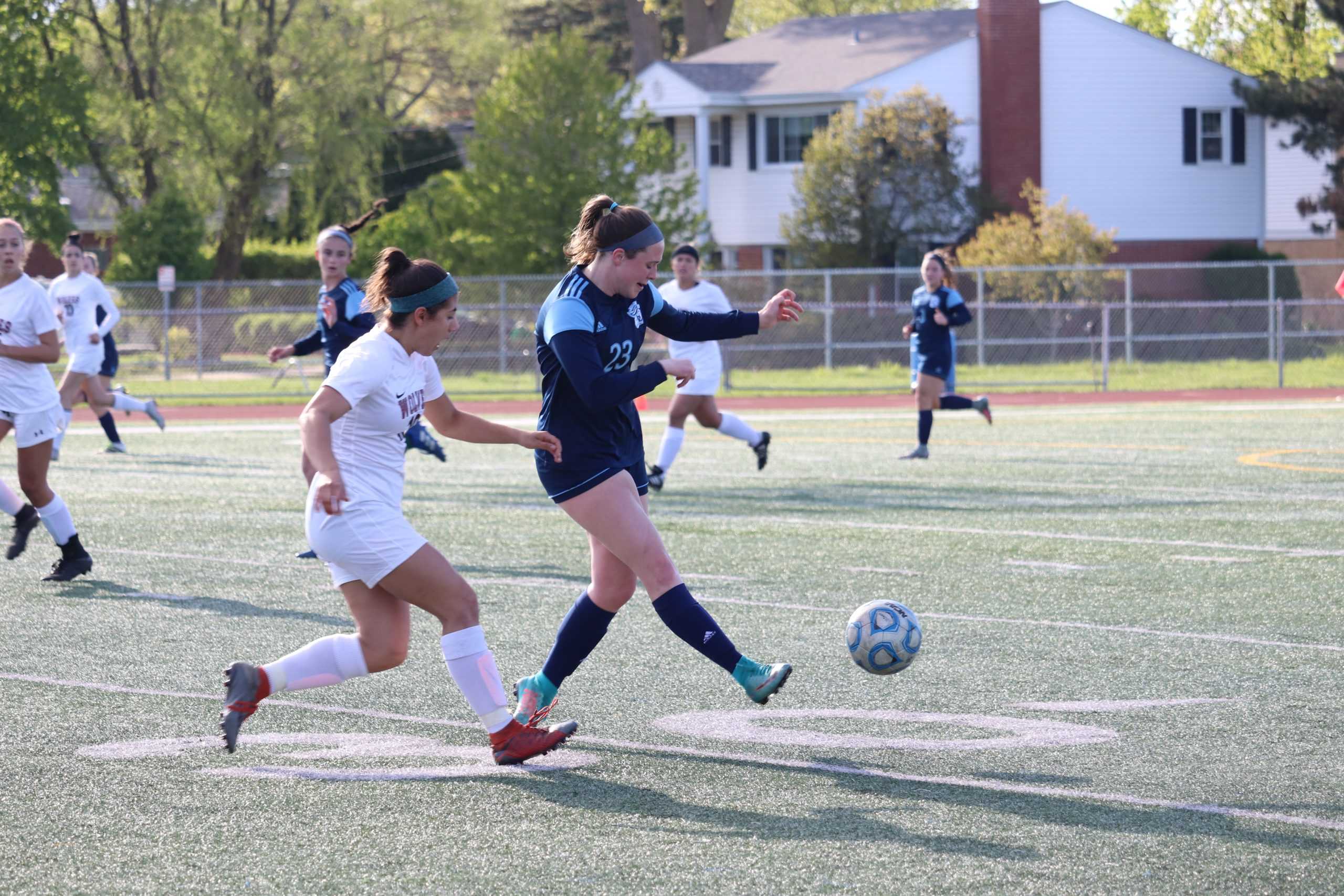 Girls Soccer wins regional semifinal, faces Fremd in regional final