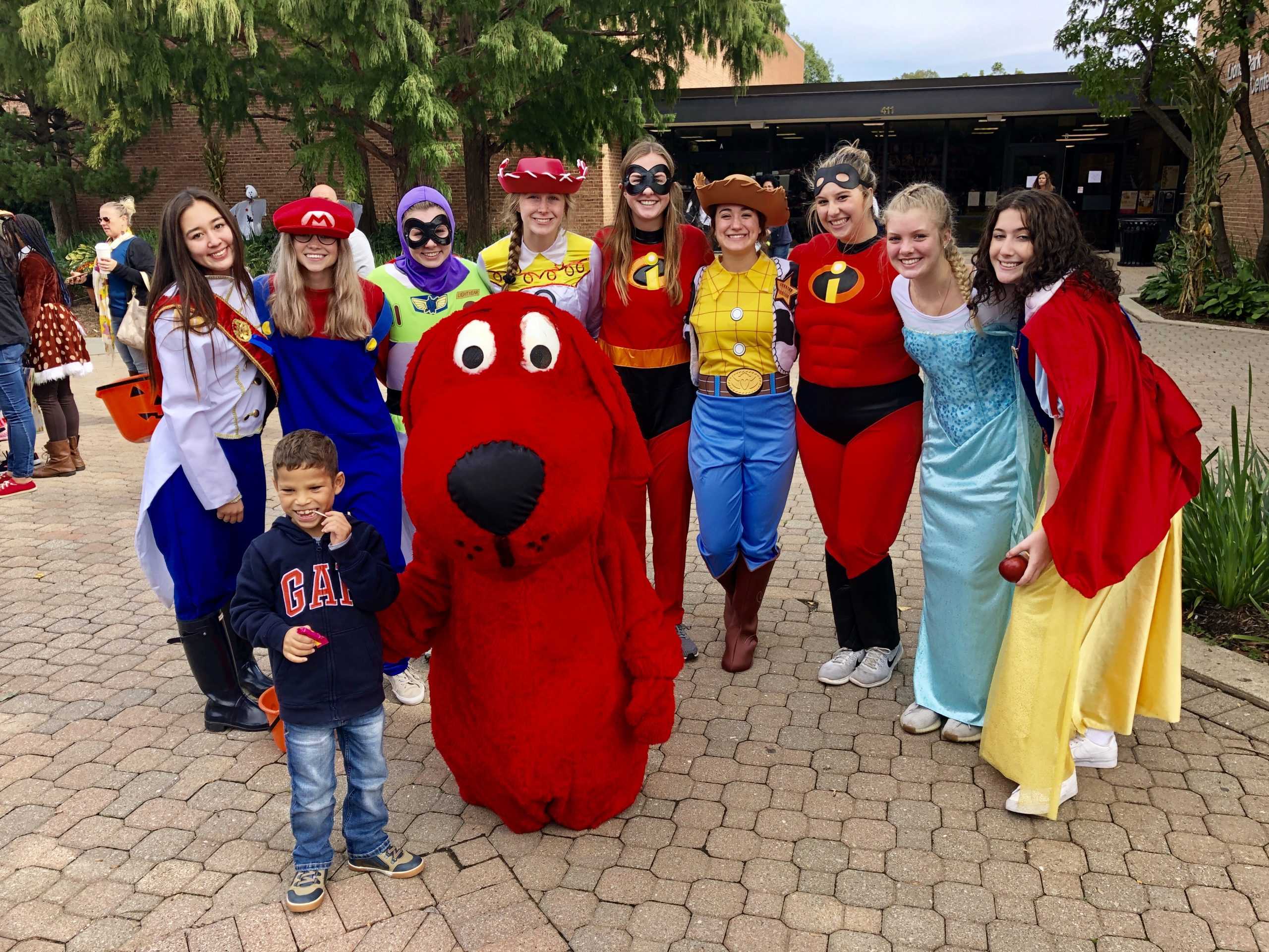 Photo Album: Prospect Gives Back