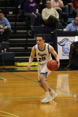 Boys Basketball downs Wheeling behind Shaws eight threes