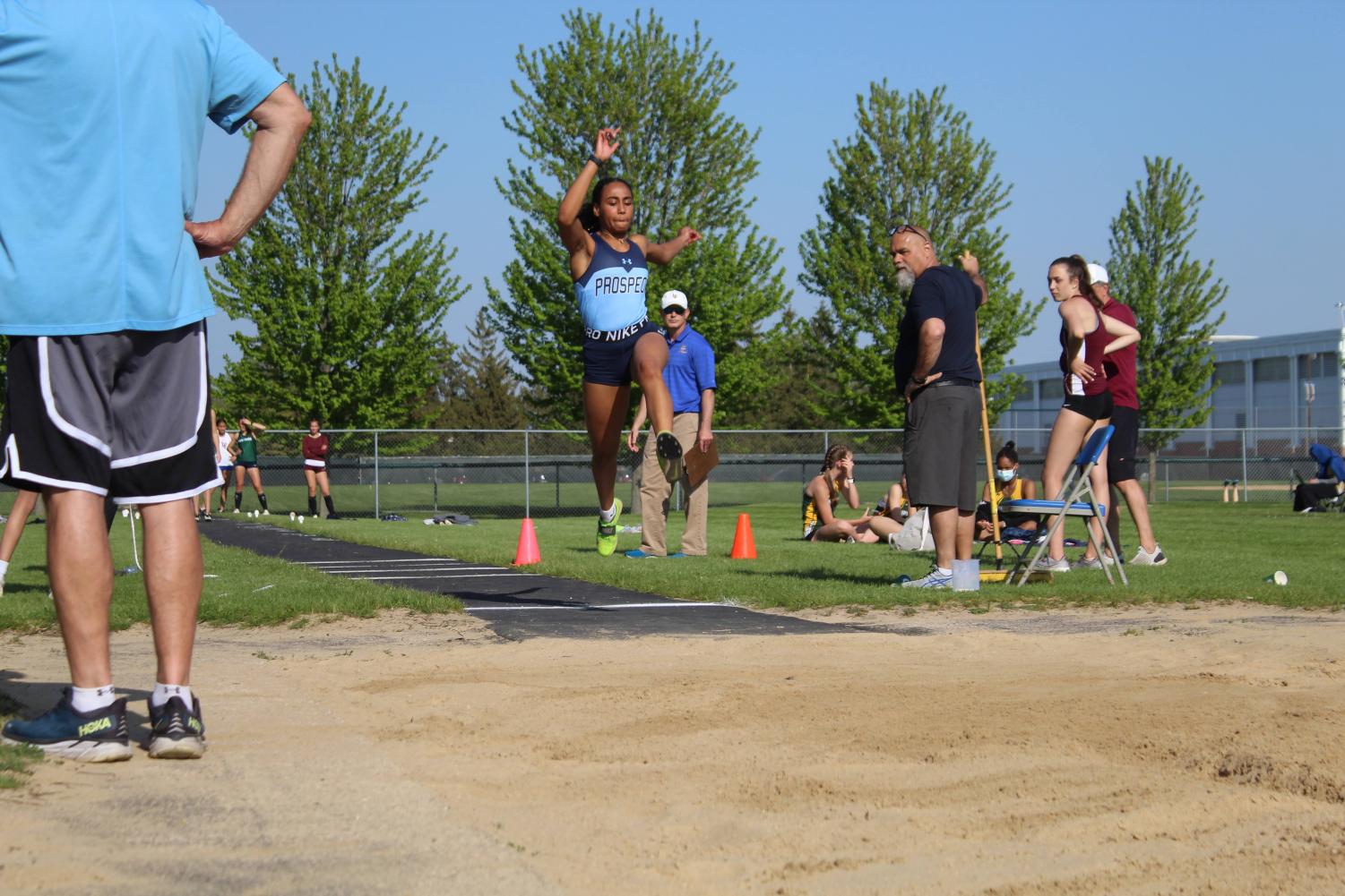 Girls track qualifies for state at sectionals