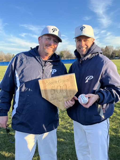 Head+coach+Ross+Giusti+%28left%29+holds+his+500th+win+plaque+with+assistant+coach+Phil+OGrady+%28right%29.+%28photo+courtesy+of+Omar+Alebiosu%29