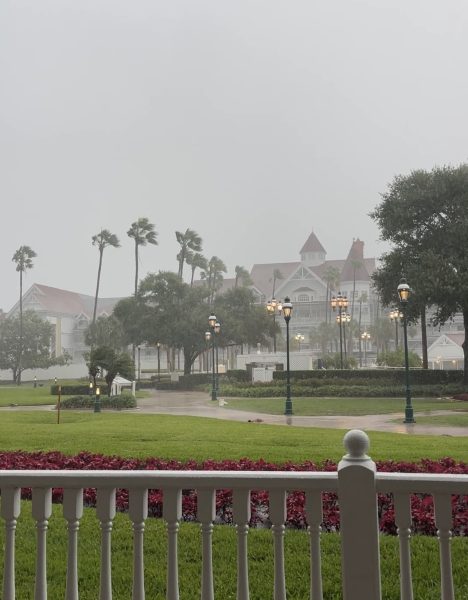 Hurricane Ian outside of Walt Disney World resort. (photo courtesy of Mollie Kearns)