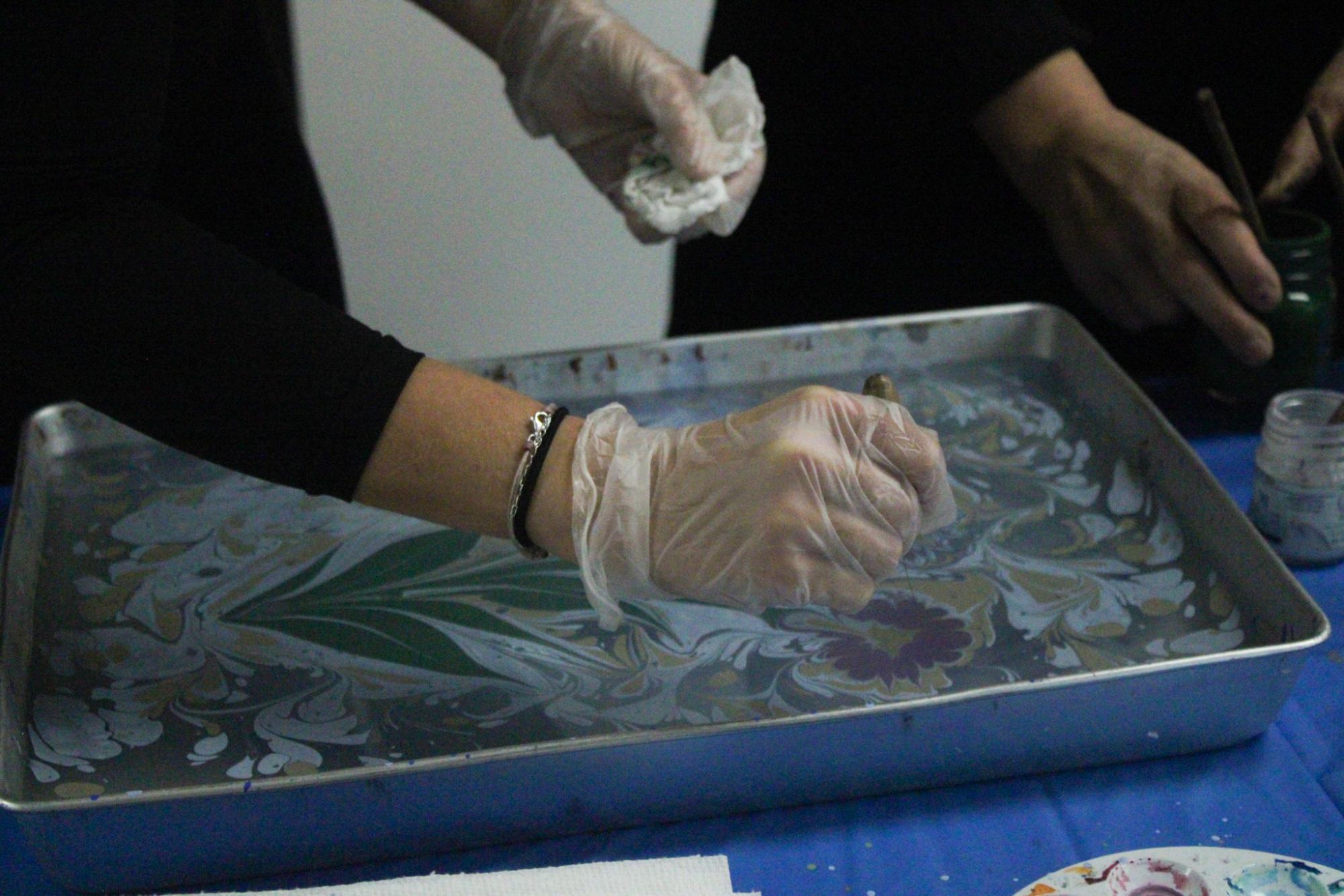 Humanities class tackles Ebru