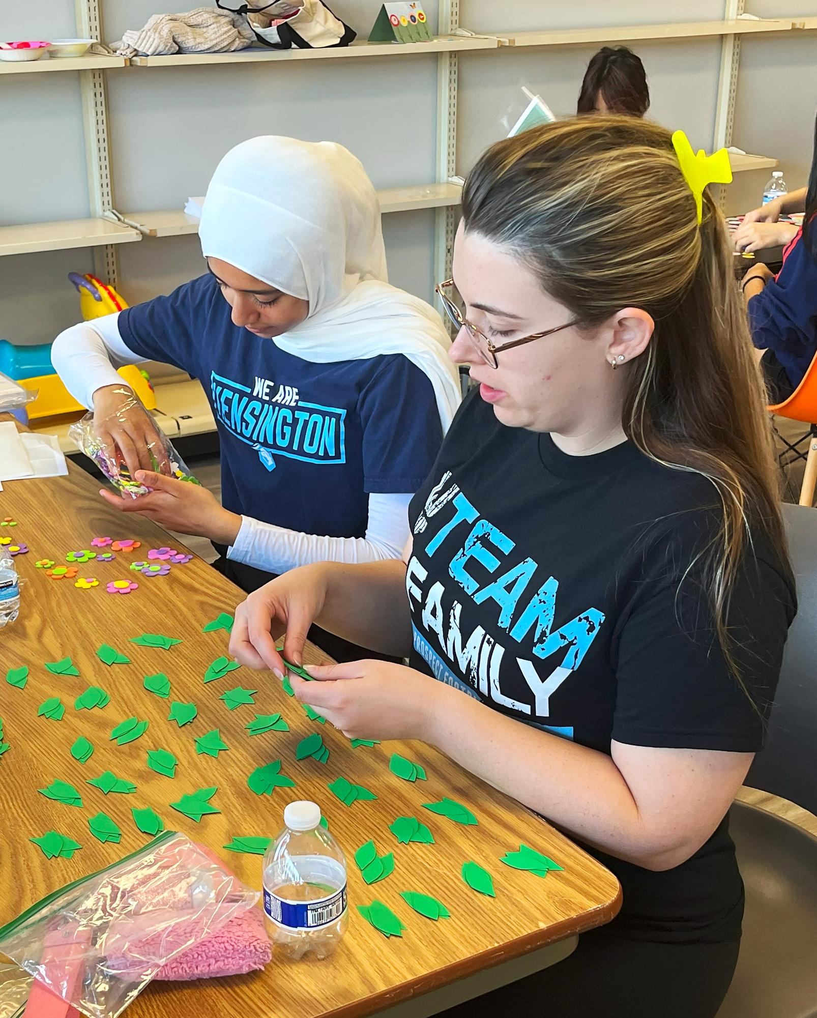 Photos: 10th Prospect Gives Back
